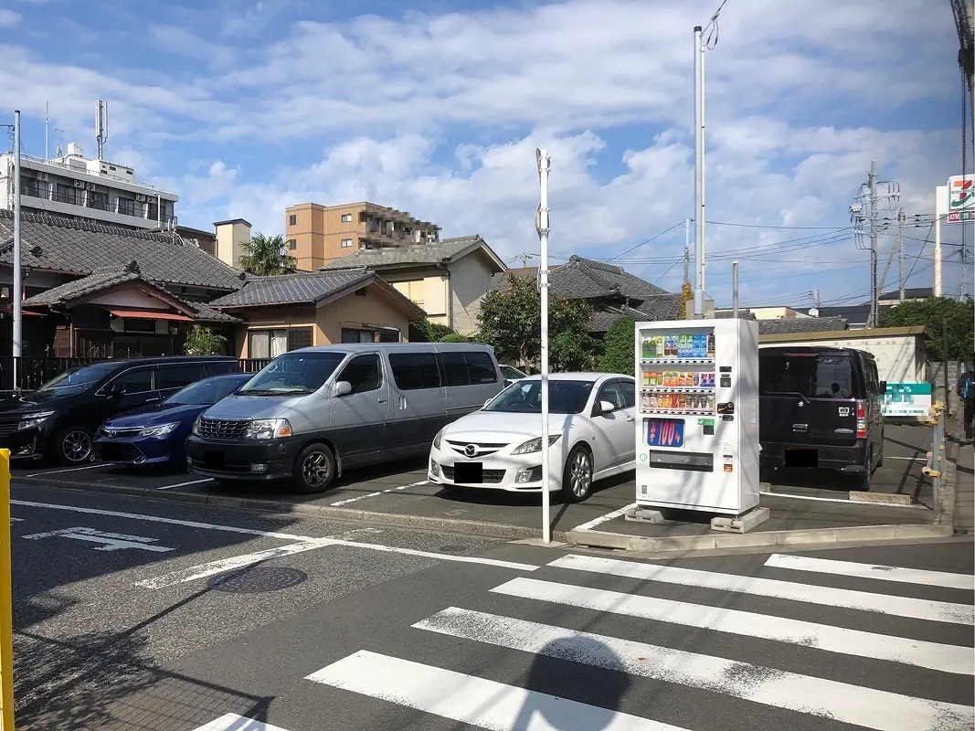 江戸川区東葛西４丁目　月極駐車場